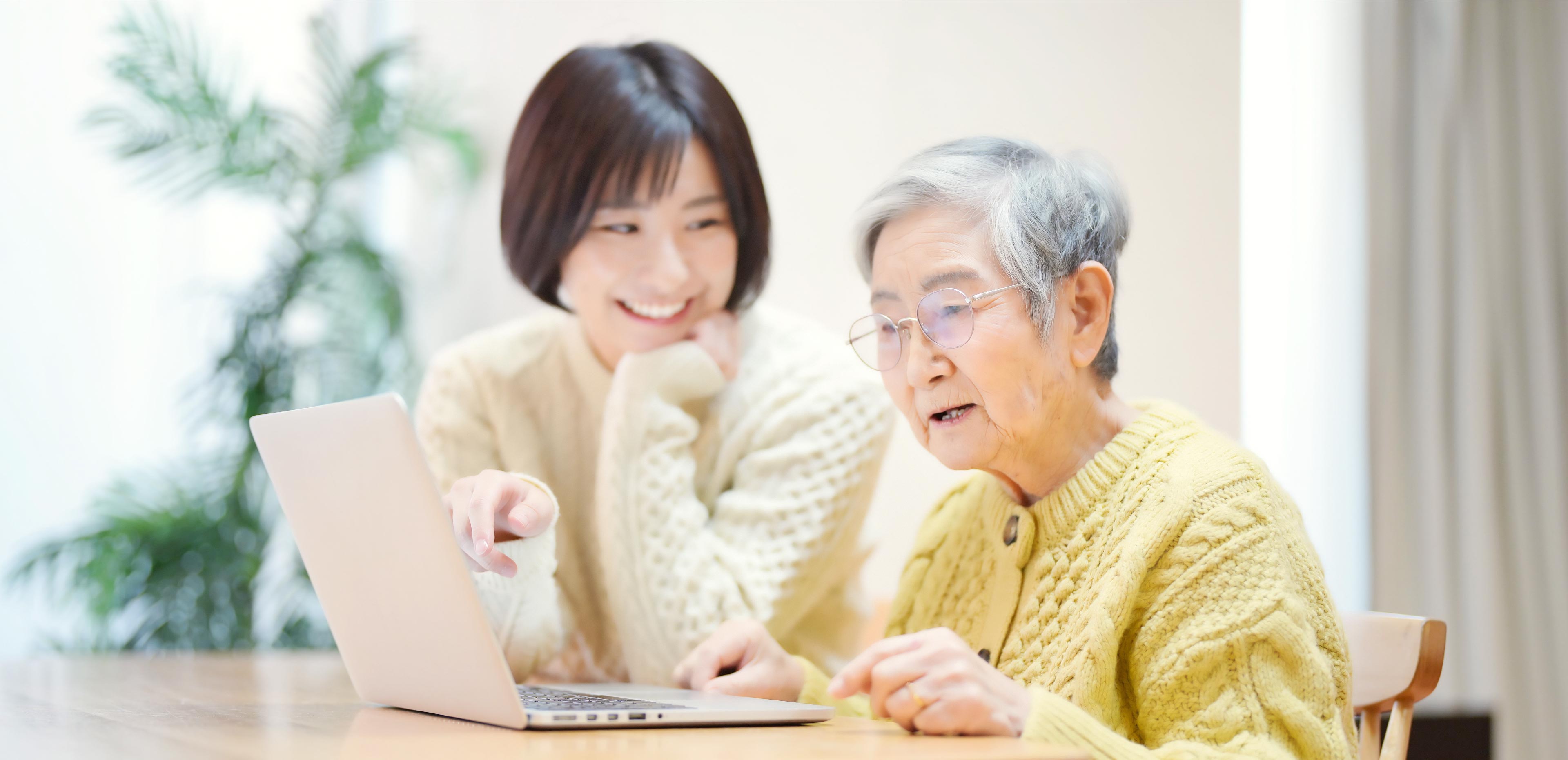 壁紙張替え専門店「cocokaete（ココカエテ）」「特別限定プラン」ページのイメージ写真 768px